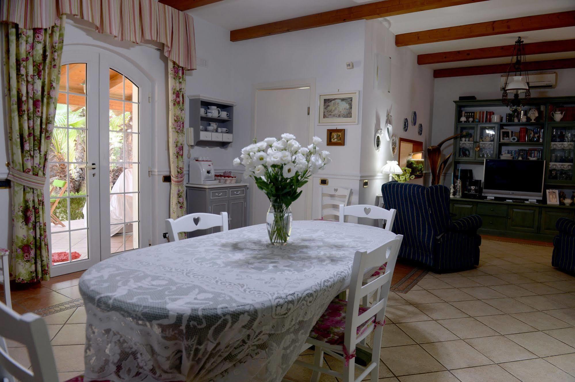 Bed and Breakfast Il Giardino Delle Jacaranda Talsano Exteriér fotografie